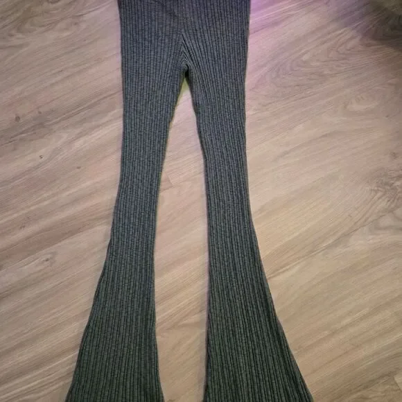 Urban Outfitters Green Ribbed Pants - Picture 2 of 7